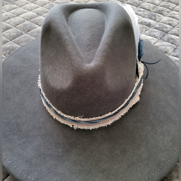Custom Grey Wool Cowgirl Hat - Picture 4 of 14